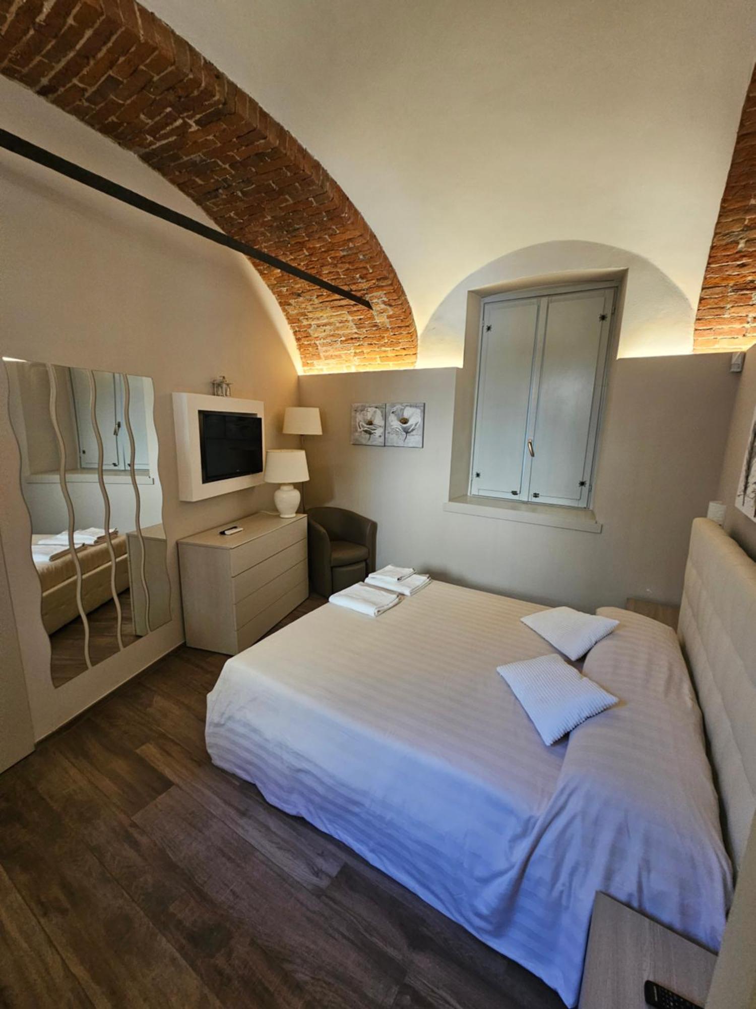 Bilocale In Centro Storico! Apartment อัลบา ภายนอก รูปภาพ