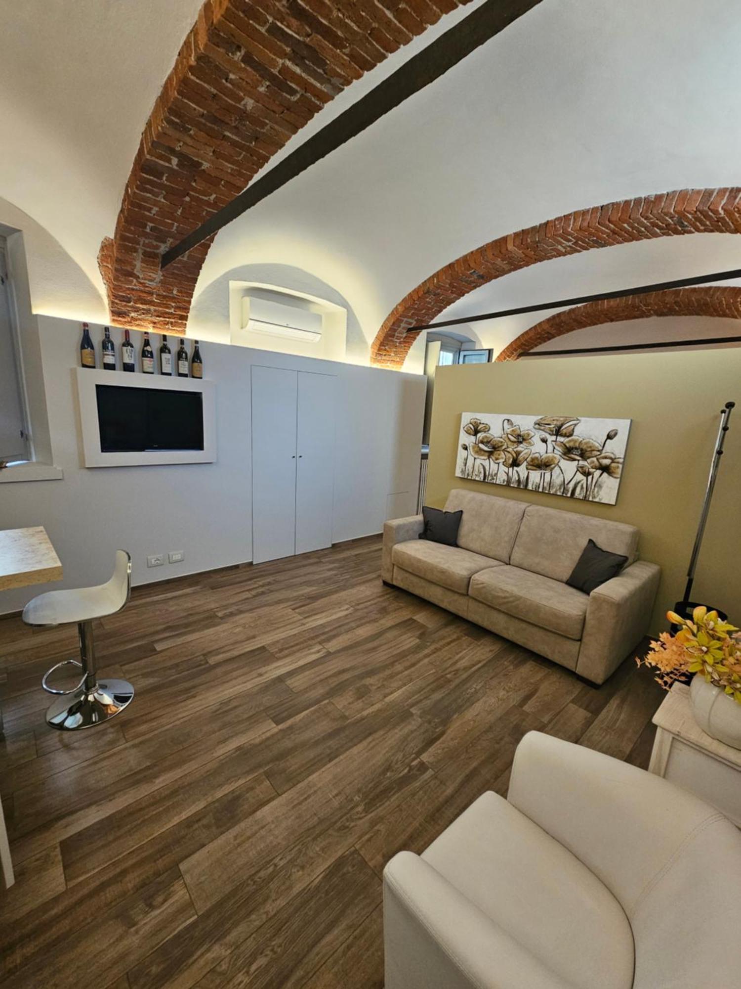 Bilocale In Centro Storico! Apartment อัลบา ภายนอก รูปภาพ