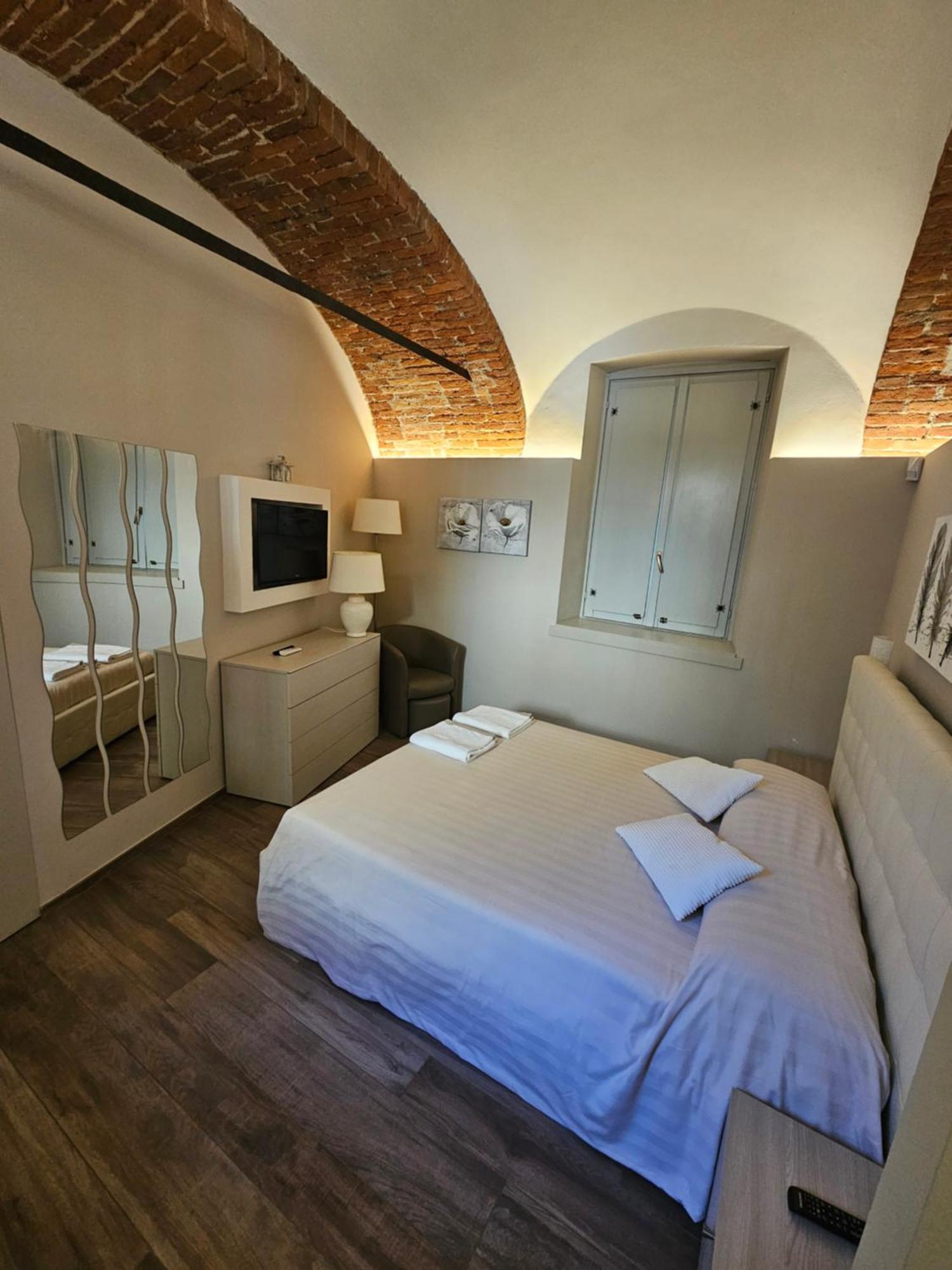 Bilocale In Centro Storico! Apartment อัลบา ภายนอก รูปภาพ